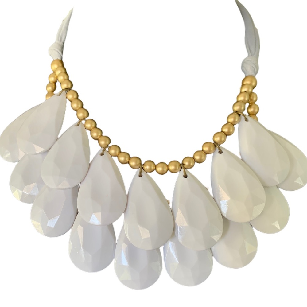 White bib necklace
